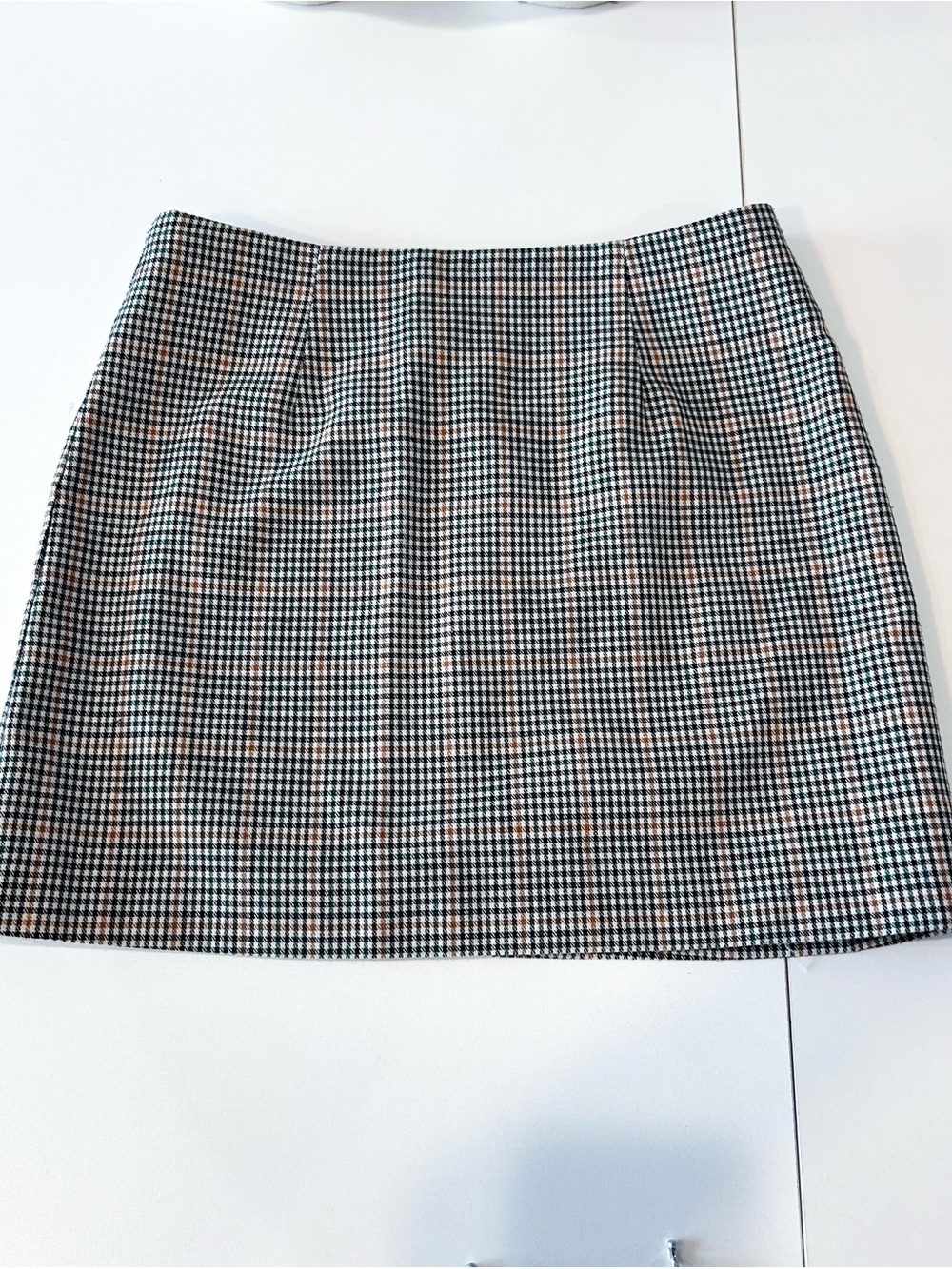 Oak & Fort Women’s Green and White Houndstooth Mini Skirt